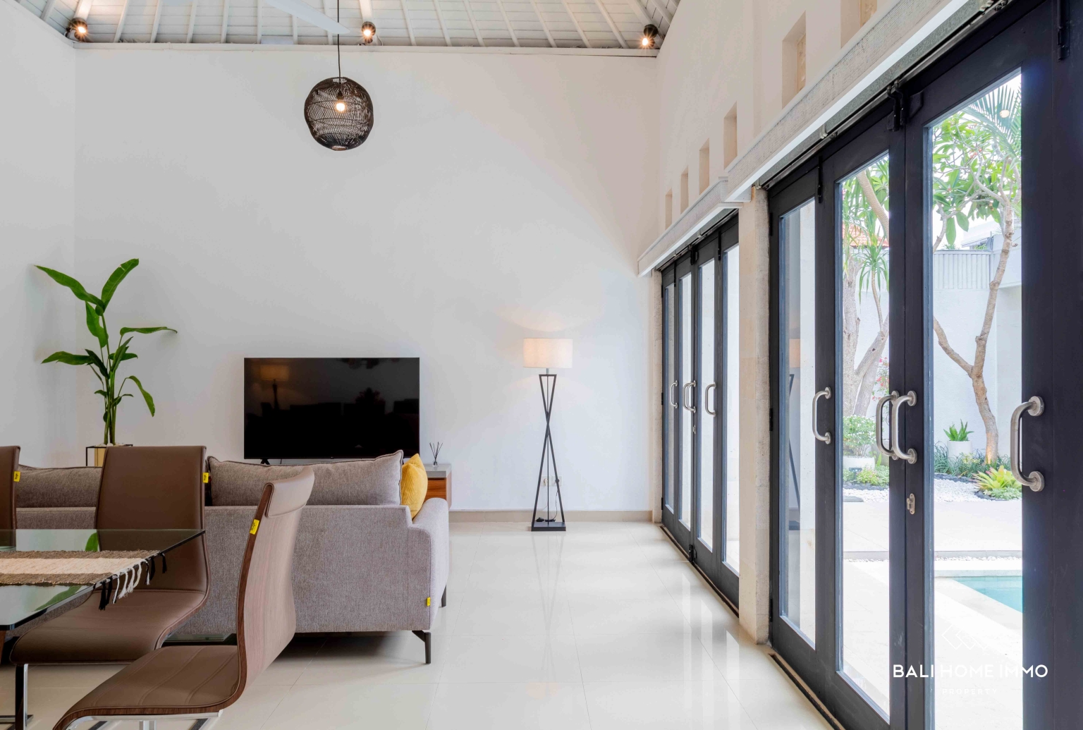 3 bedroom villa for rent in Canggu Berawa — image 1