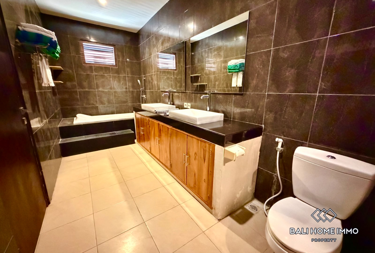 3 Bedroom Villa For Rent in Pererenan Beachside — image 14