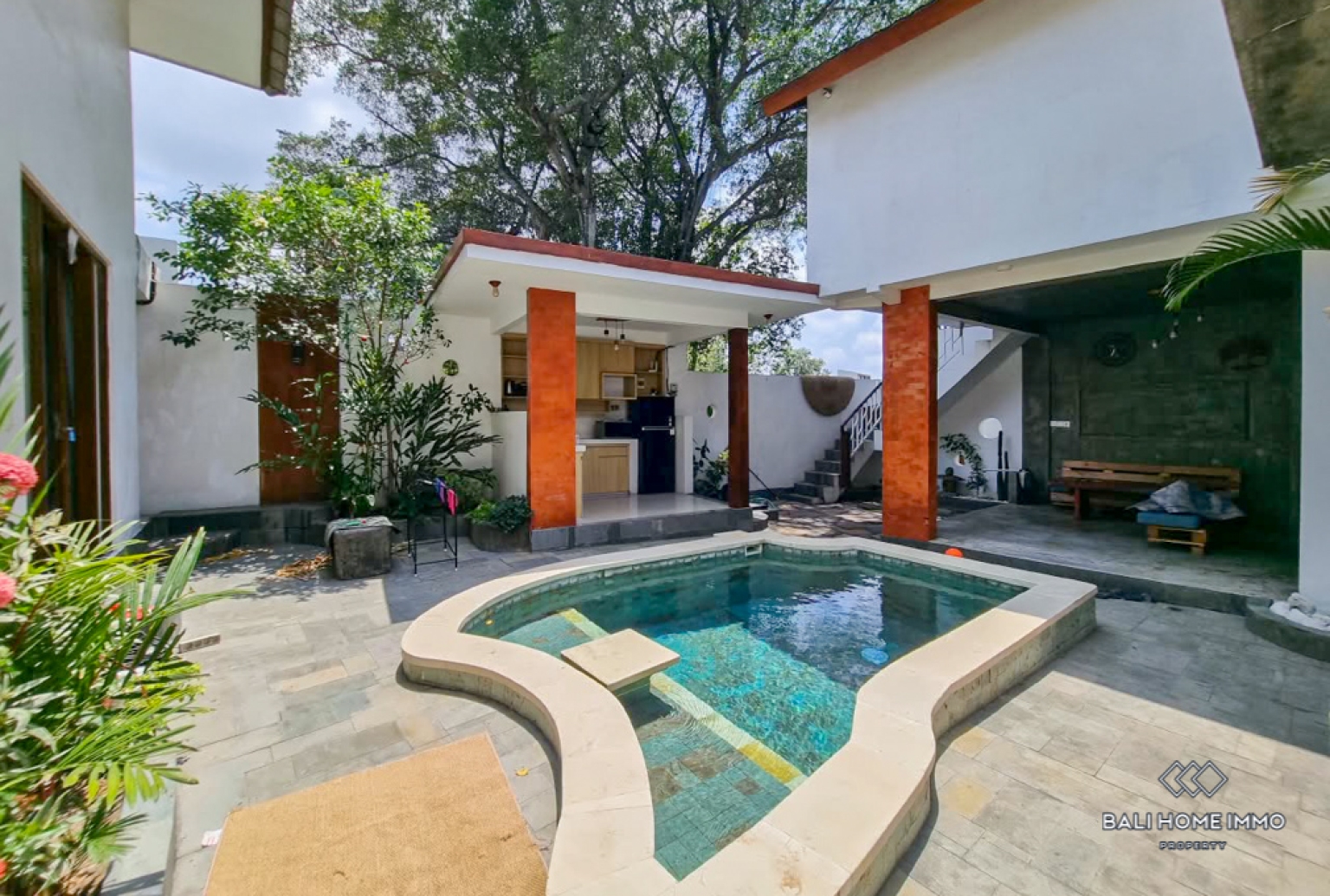 3 Bedroom Villa for Yearly Rental in Bali Canggu Residential Side