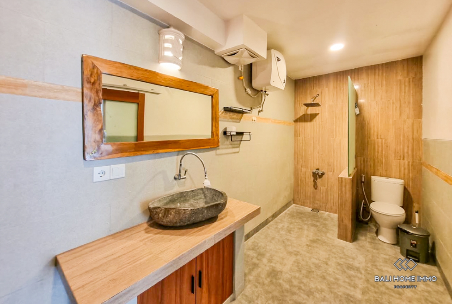 3 Bedroom Villa for Yearly Rental in Bali Canggu Residential Side — image 12
