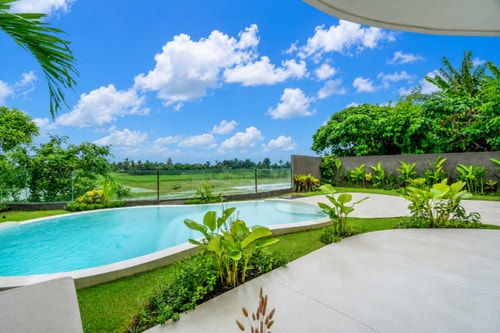 3BR Pirvate Gateaway Dream, Pool & Rice Field in Tabanan, Bali — image 1