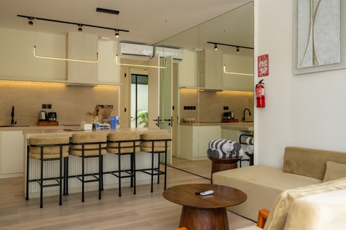 Oasis 8 - 2BR Pool Villa, Near Batu Bolong Beach in Canggu, Bali — image 4