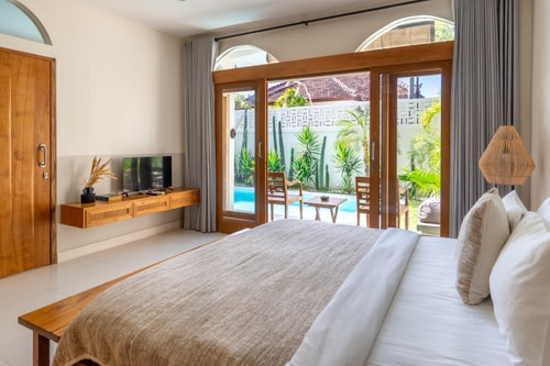 2BR Prime Location Umalas Villa | Pool, Near Cafés in Canggu, Bali — image 4