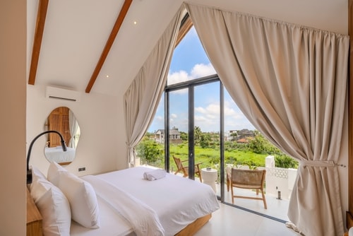 Aintrazy - 3BR Pool and Paddy View Villa, Uluwatu in Pecatu, Bali — image 6