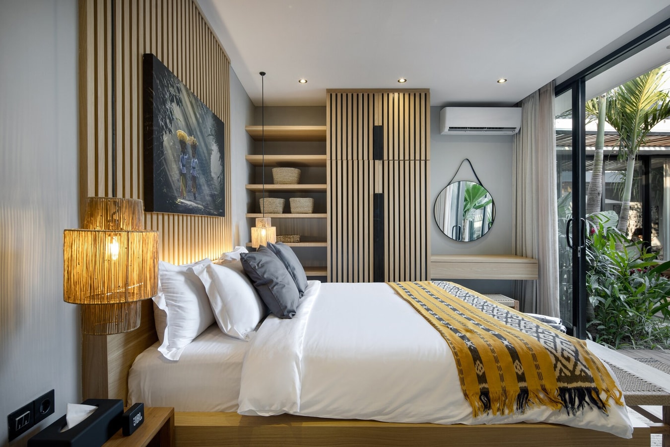 Elegant Uluwatu 3BR Villa | Near Beaches & Pool in Jimbaran, Bali — image 5