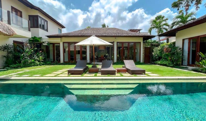 Seminyak Villa 3432 — image 3