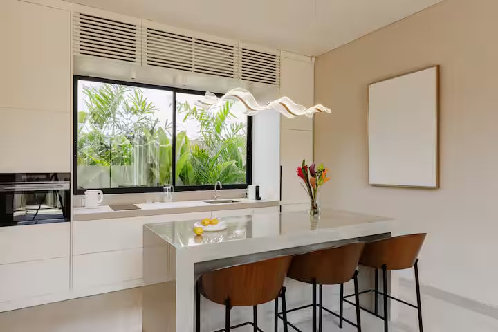 Charming 1BR Seaview Villa with Pool in Pererenan in Canggu, Bali — image 7