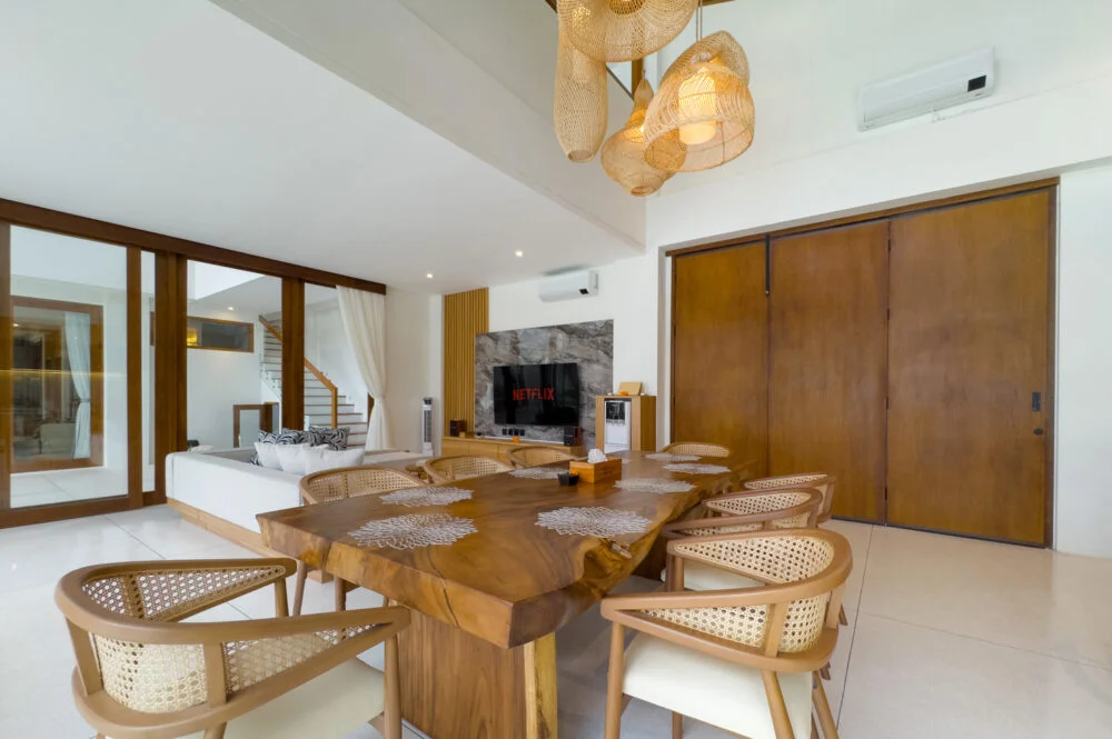 3-Bedroom Villa with Private Pool & Jacuzzi in Canggu, Bali — image 4