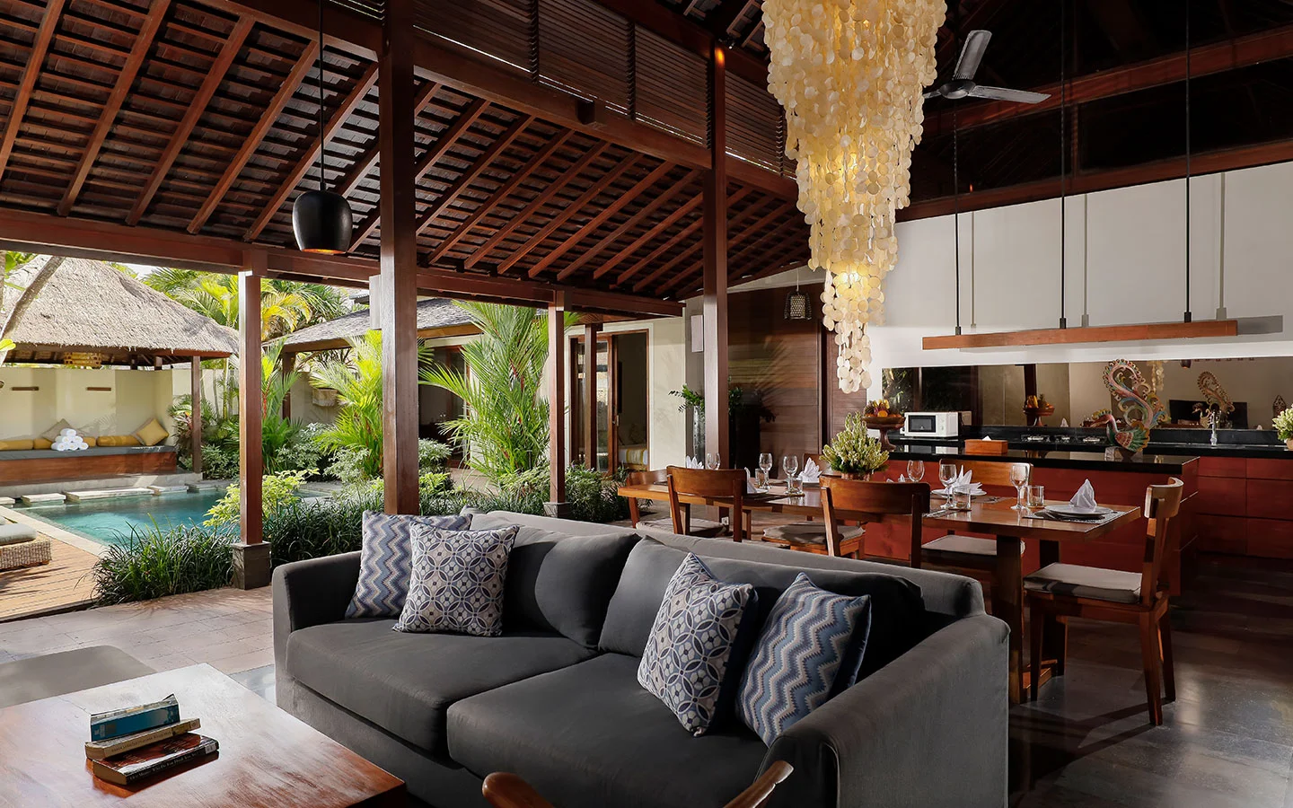 3BR Tropical Escape Villa with Private Pool in Canggu — image 6