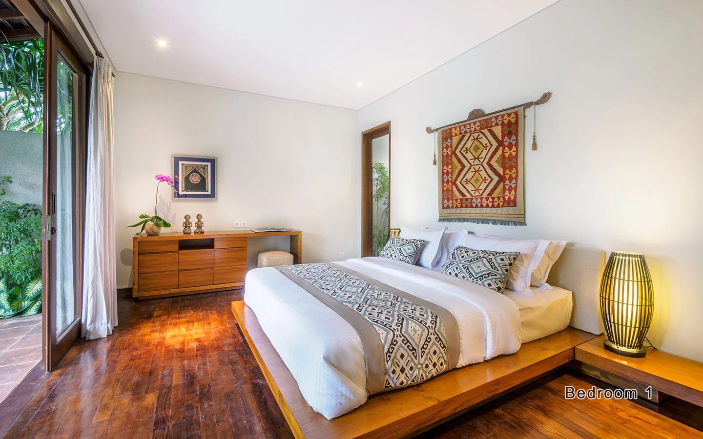 3BR Tropical Escape Villa with Private Pool in Canggu — image 18