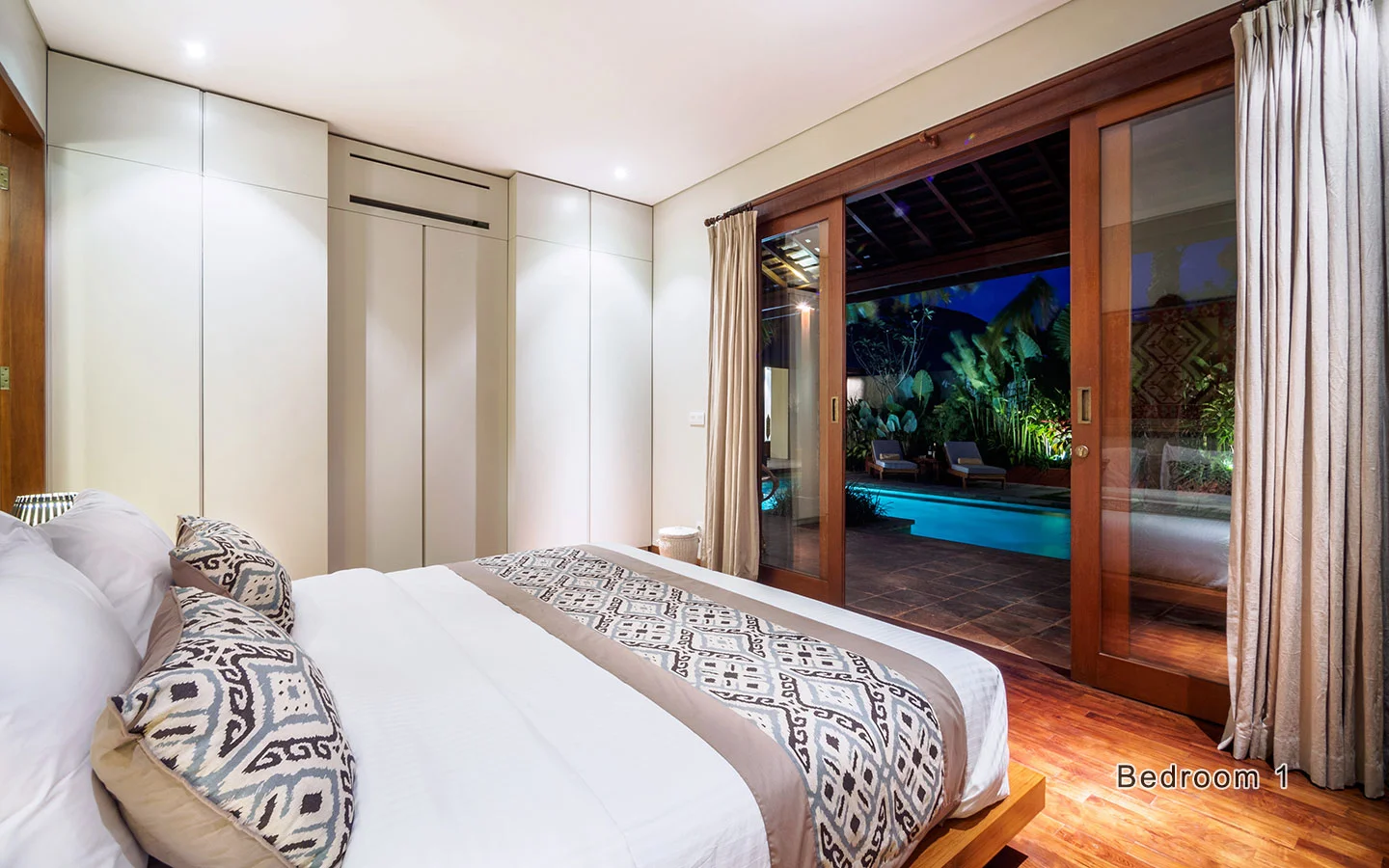 3BR Tropical Escape Villa with Private Pool in Canggu — image 17