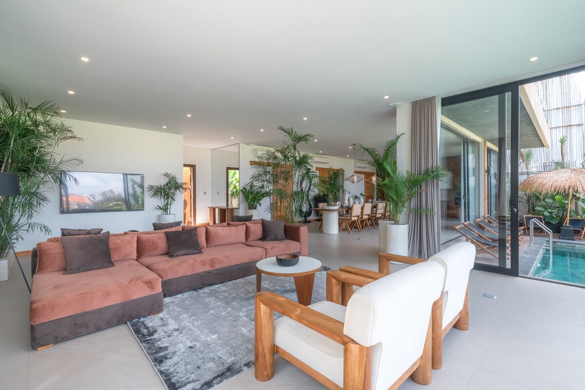Amaluna — 4BR Villa Rental in Canggu — image 1