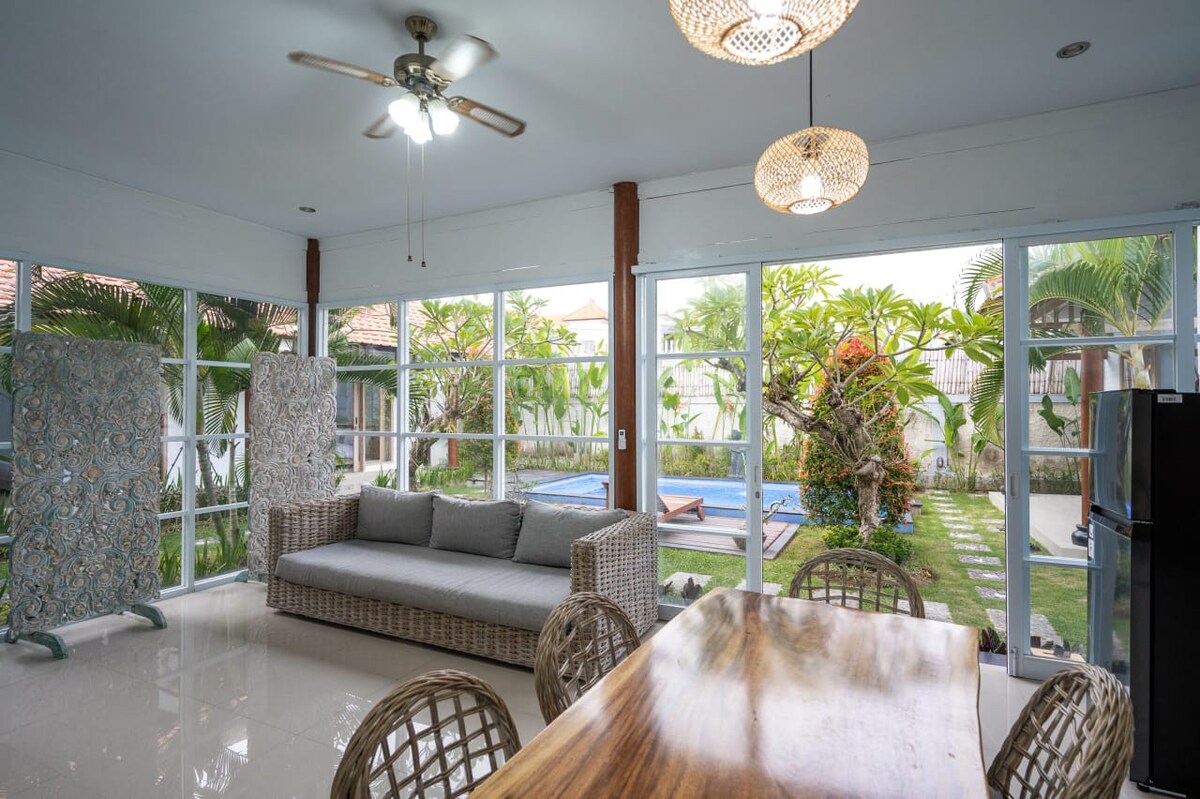 Serene Tropical Retreat 3 Bedroom Private Villa in Canggu — image 6