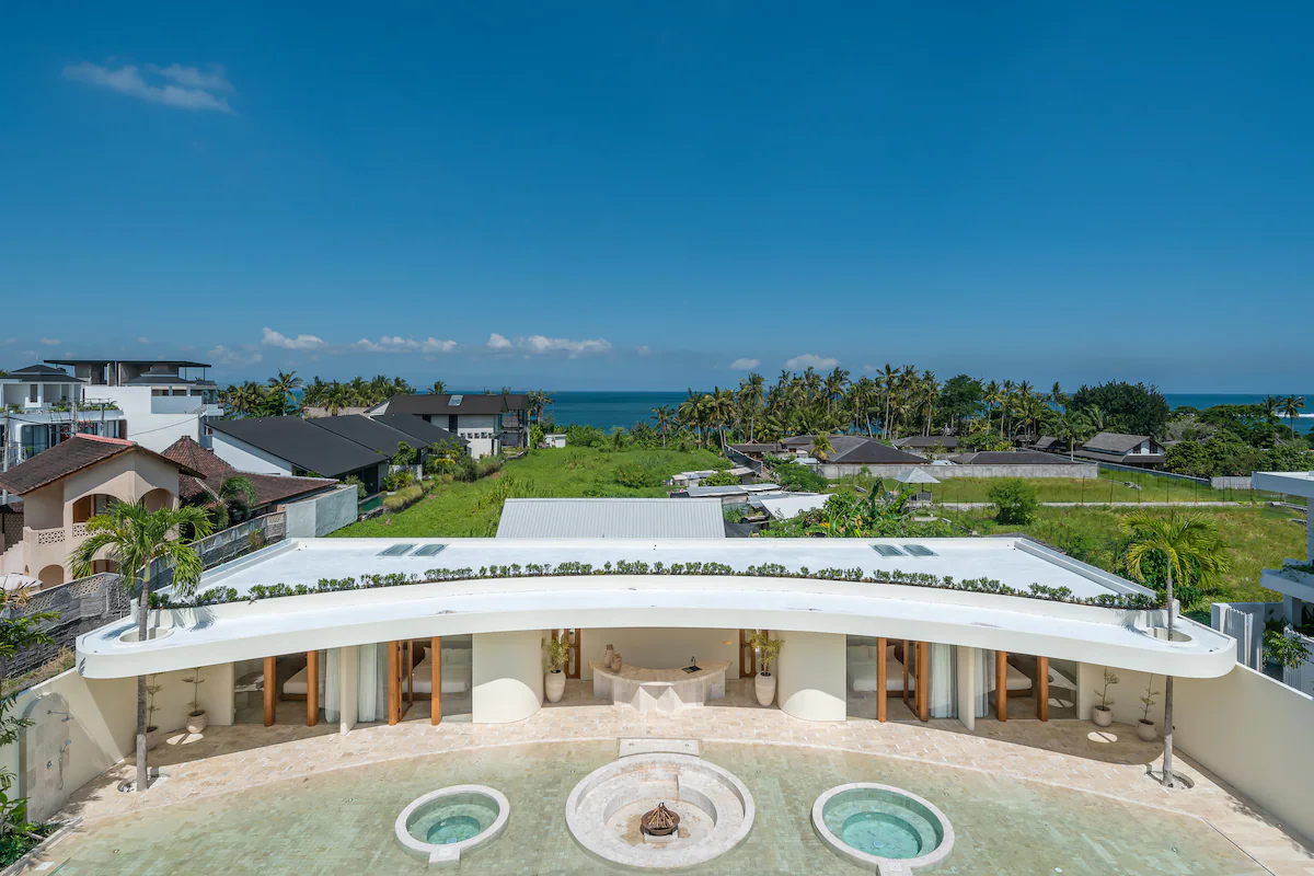 Babylon Villa — 8BR Villa Rental in Seseh — image 4