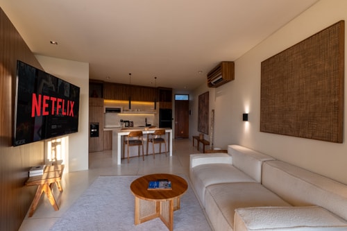 Luxe 1BR Canggu Studio | Sunset Paddy Pool Balcony in Canggu, Bali — image 4