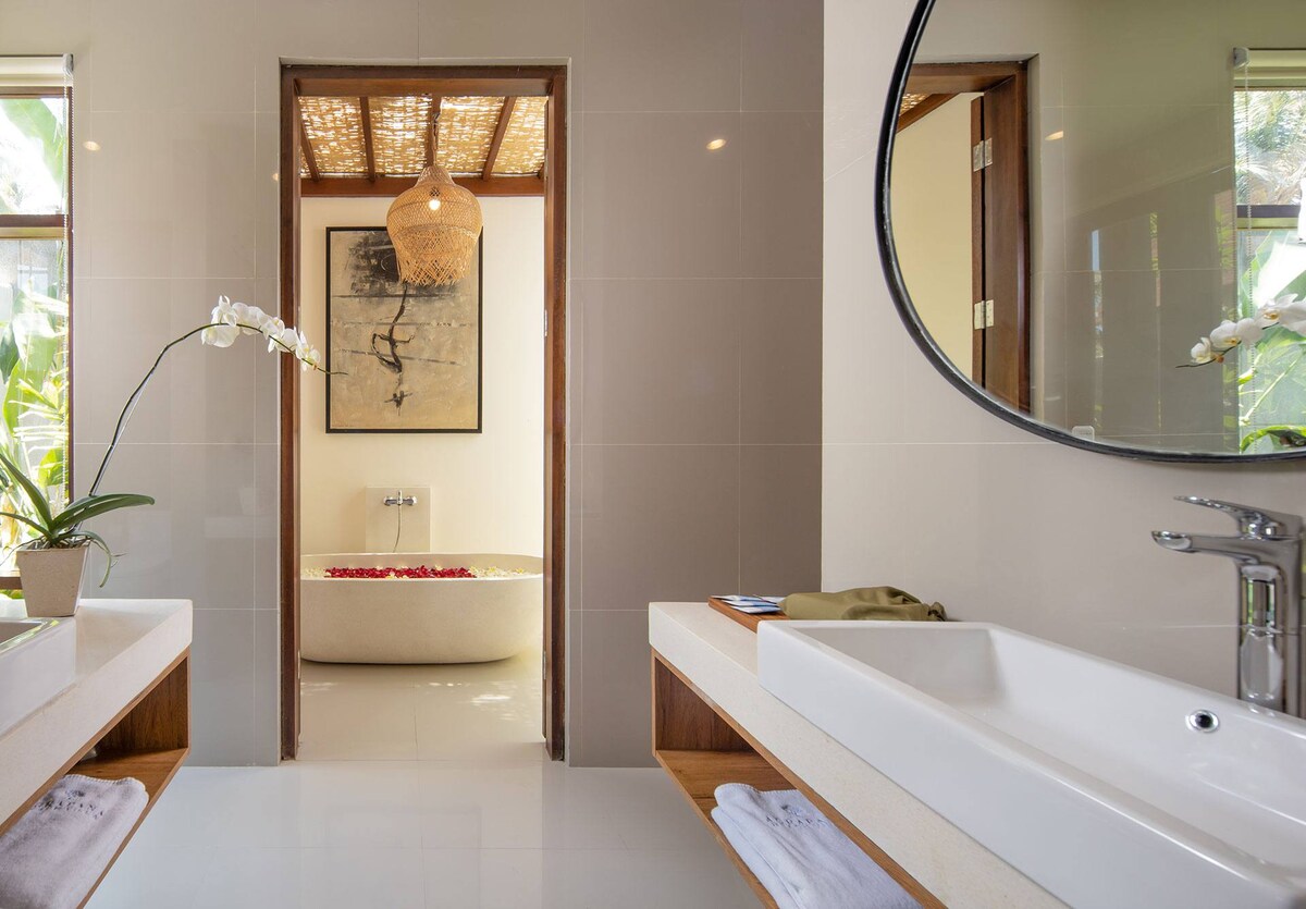 Seaside Serenity Escape 2 Bedroom Private Villa in Ketewel