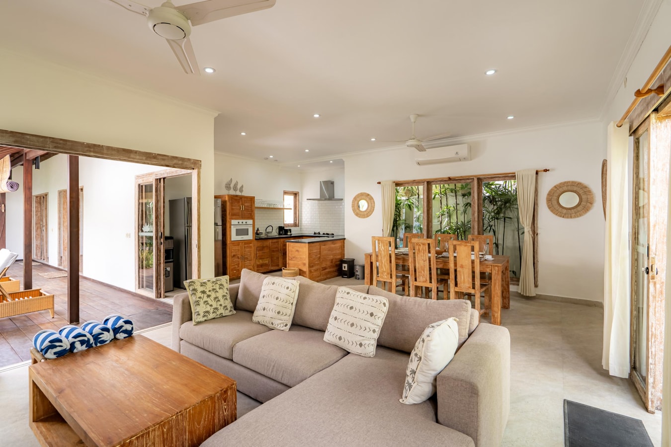Santi - 3BR Villa with Pool & Daybed, Canggu in Canggu, Bali — image 9