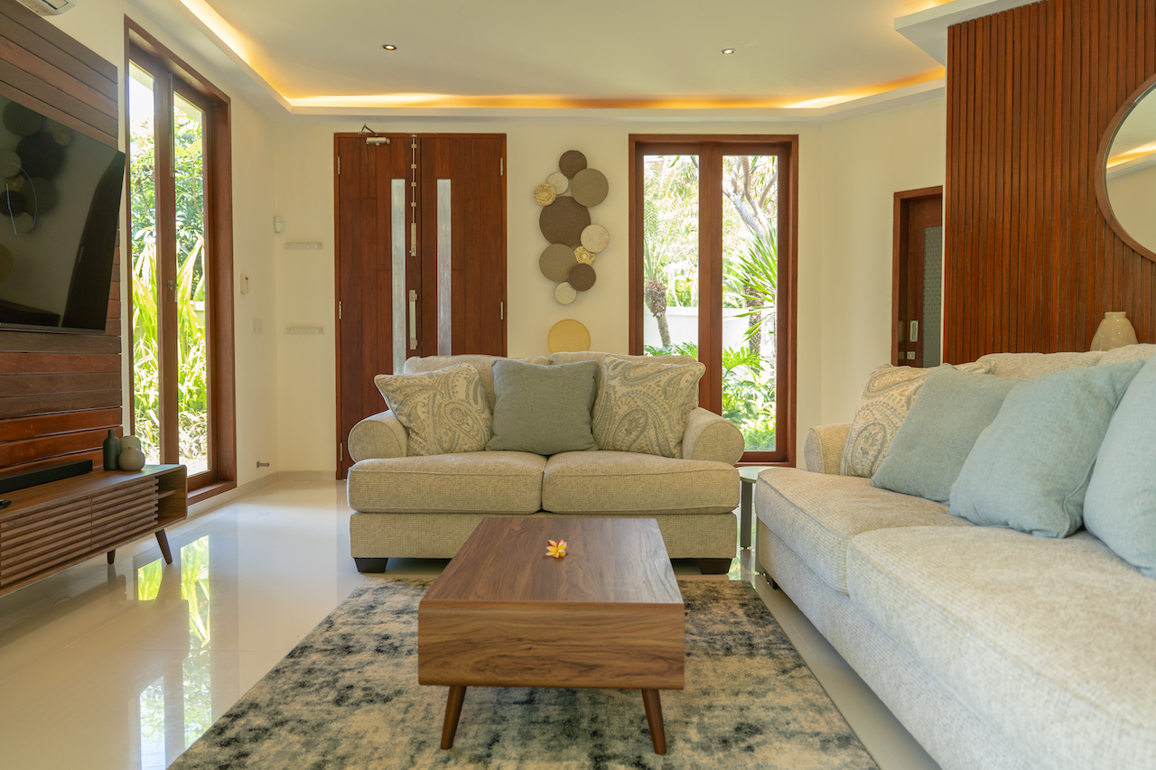 Luxury 4-Bedroom Tropical Villa for Rent in Padonan, Canggu — image 9