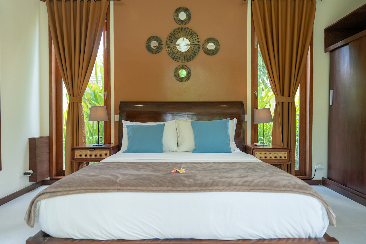 Luxury 4-Bedroom Tropical Villa for Rent in Padonan, Canggu — image 14