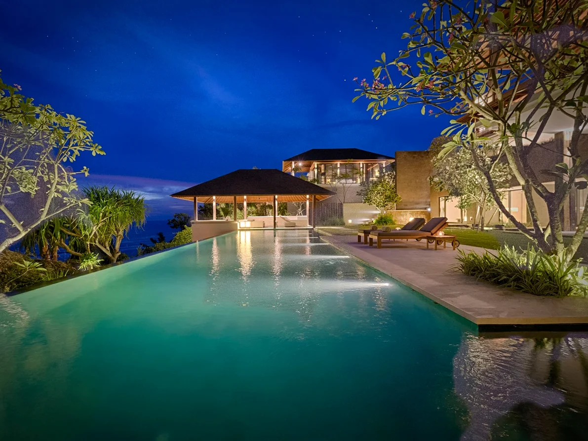 Cliffside 5-Bedroom Luxury Retreat with Ocean Views in Uluwatu – BVI4170