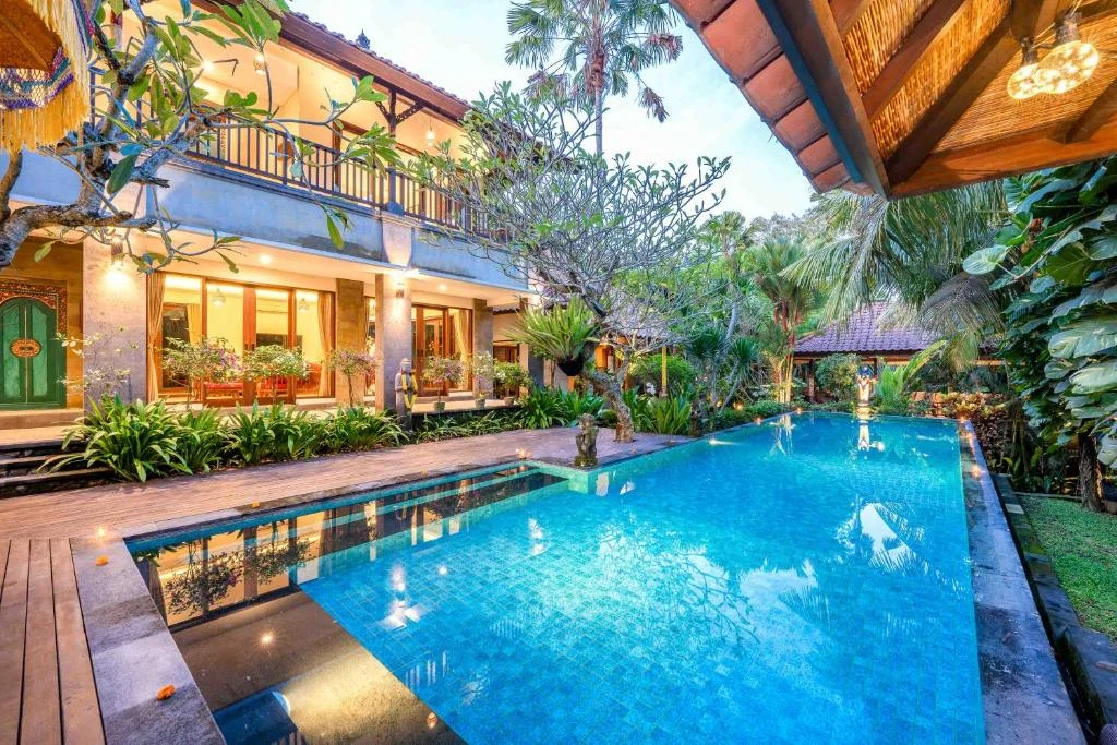 4BR Luxury Villa with Botanical Garden in Tabanan – BVI53847