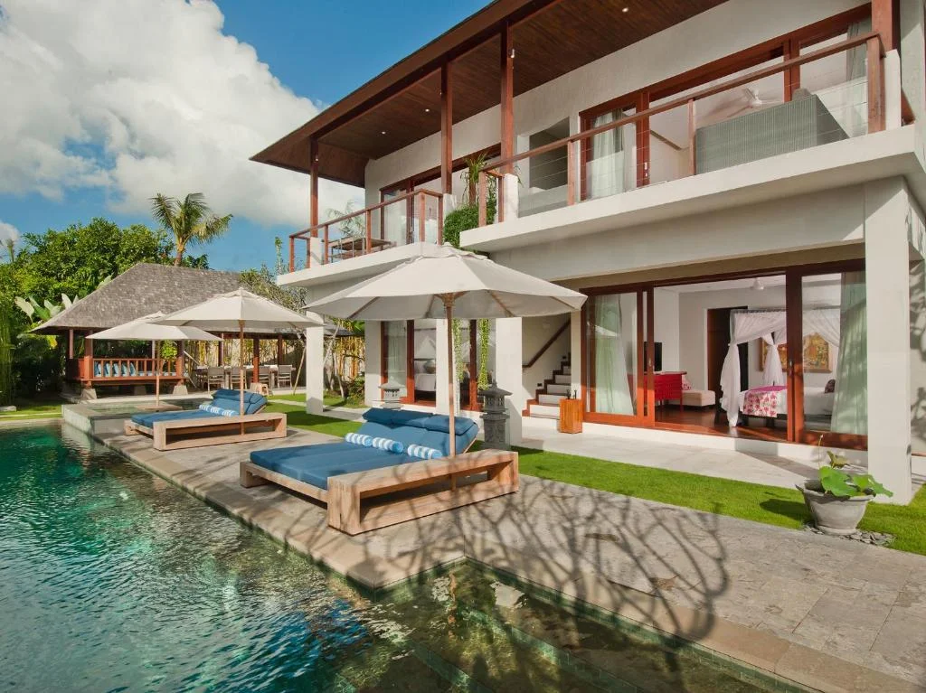 4-Bedroom Villa with Private Pool in Batu Belig Seminyak – Luxury Villa — image 6