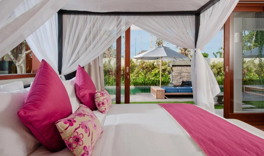 4-Bedroom Villa with Private Pool in Batu Belig Seminyak – Luxury Villa — image 17