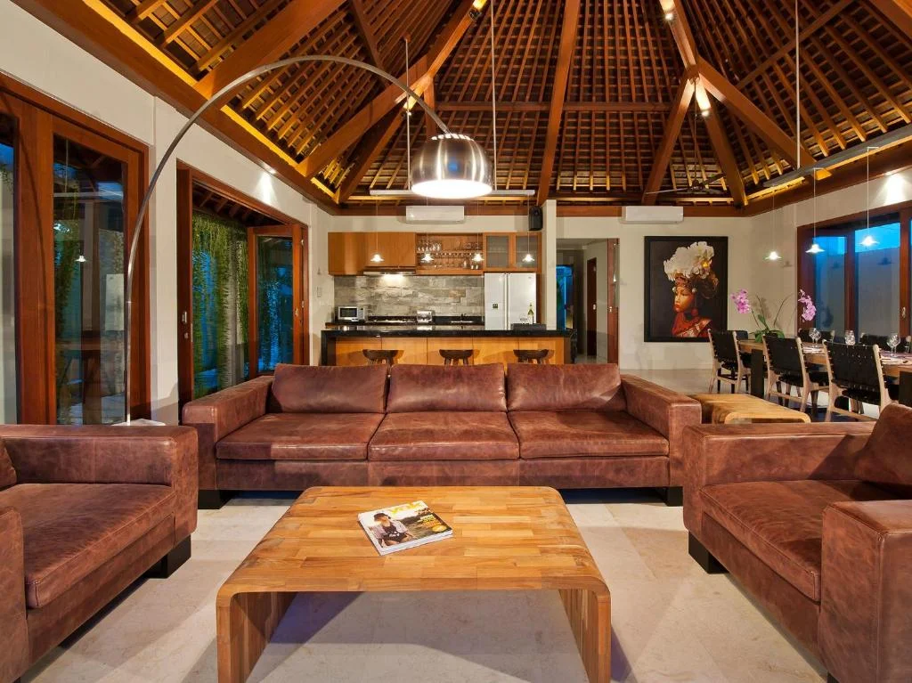 4-Bedroom Villa with Private Pool in Batu Belig Seminyak – Luxury Villa — image 8