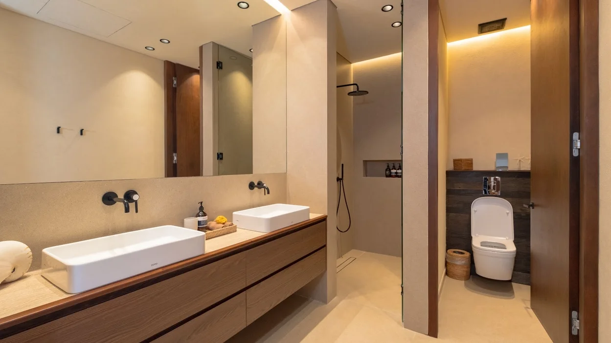 4-Bedroom Private Pool Villa Rental in Berawa Canggu – Modern Villa — image 17