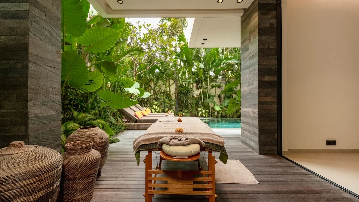 4-Bedroom Private Pool Villa Rental in Berawa Canggu – Modern Villa — image 14