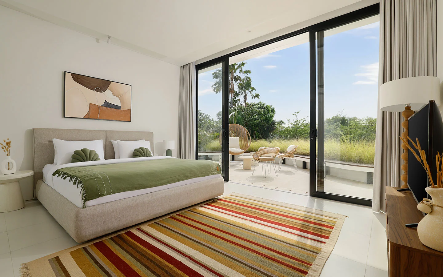 Modern Minimalist 4BR Villa with Private Pool in Berawa Canggu — image 7