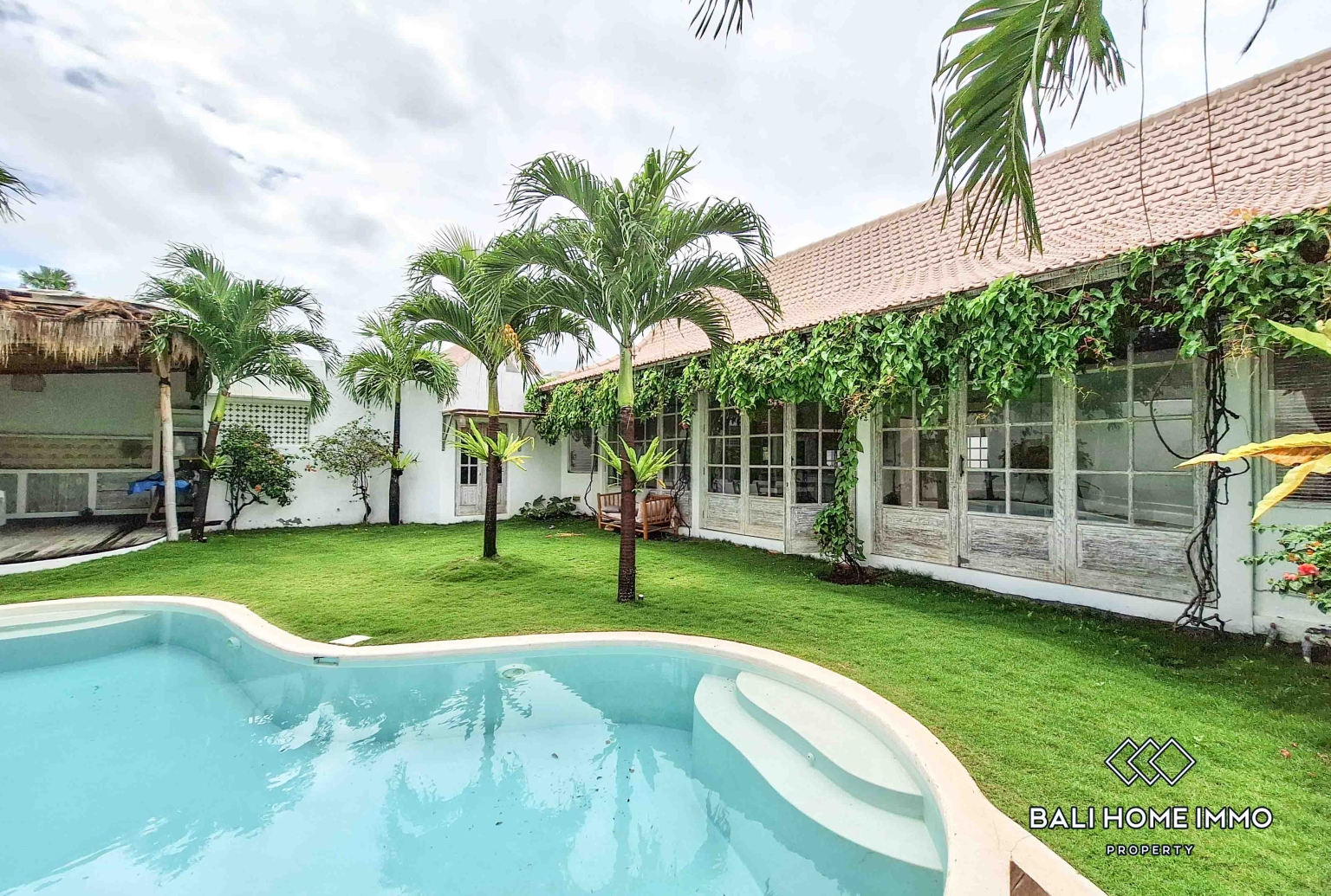 4 Bedroom Family Villa for Rent in Umalas
