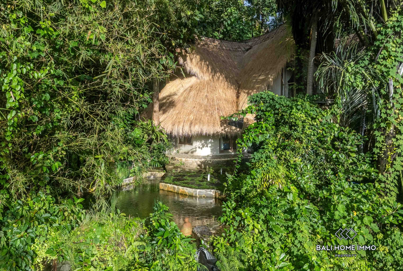 4 Bedrooms Eco Villa with River and Jungle View for Rent Near Greenschool — image 19
