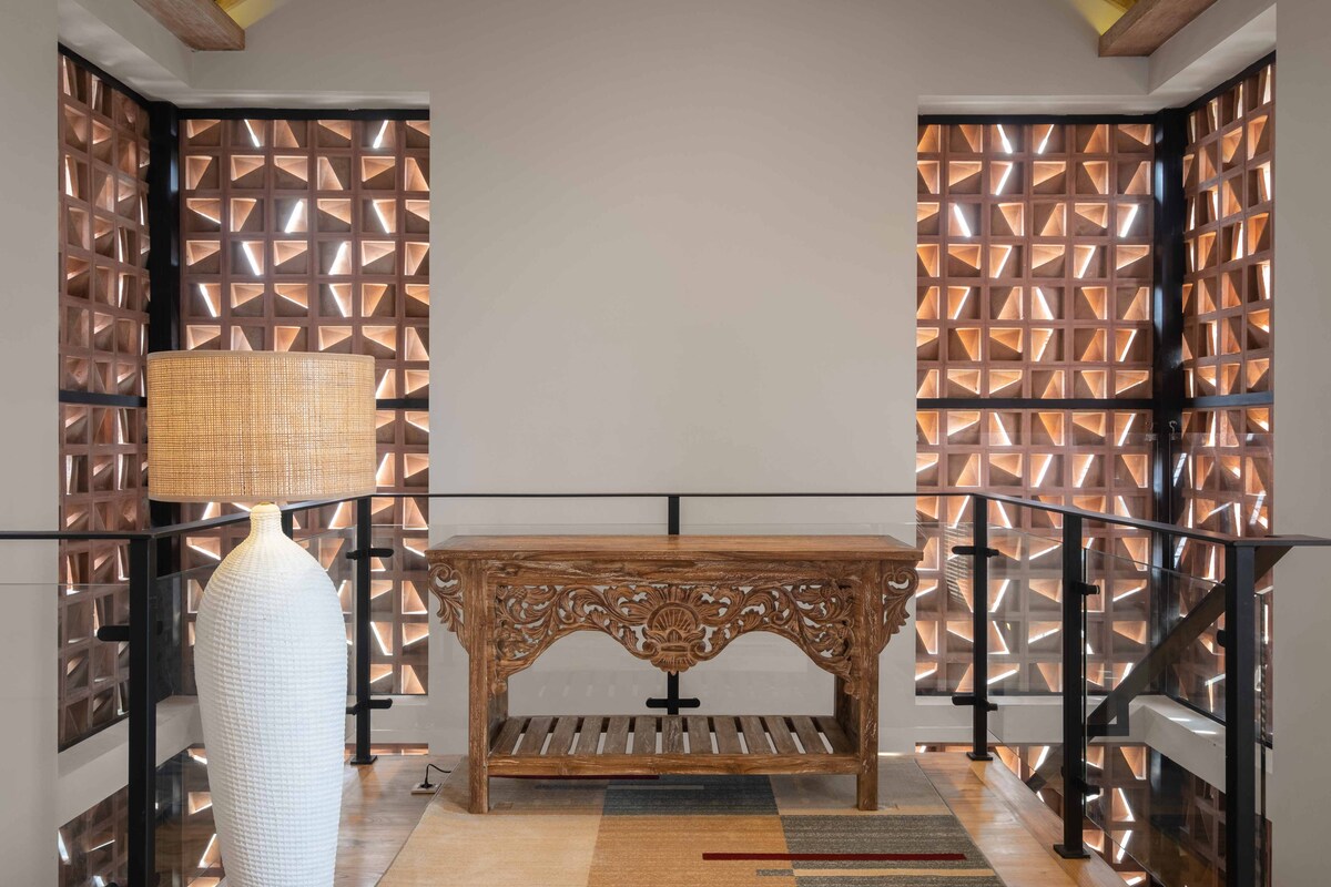 Lush Modern Hideaway 3 Bedroom Private Villa in Canggu — image 4