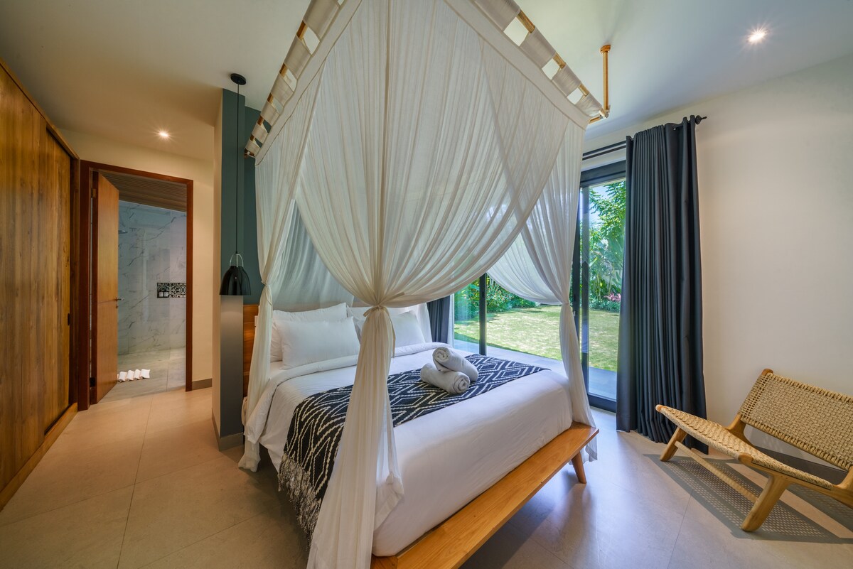 Villa Satiya — 4BR Villa Rental in Pererenan — image 3