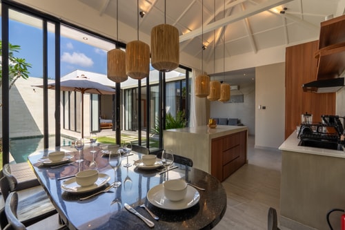 Solencia - 3BR Designer Villa with Pool & Bathtub in Jimbaran, Bali — image 6