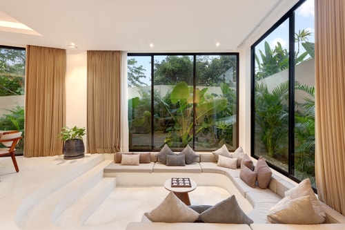 5 BR: Spacious Villa surrounding by rice fields in Canggu, Bali — image 2