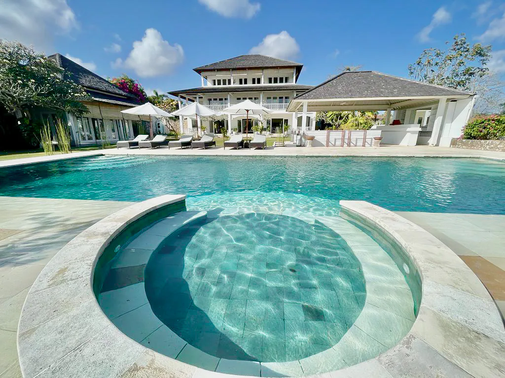 The Backyard Bingin — 10BR Villa Rental in Uluwatu — image 2