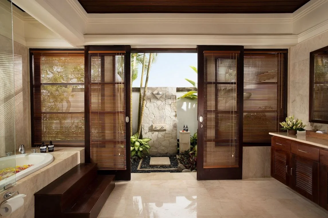 4-Bedroom Tropical Pavilion Villa with Private Pool Near Jimbaran Beach — image 14