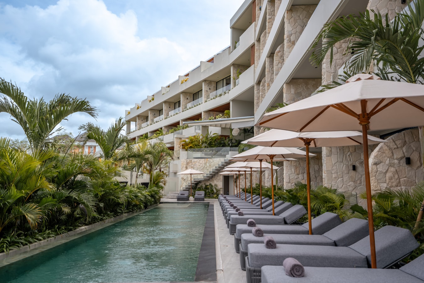 1BR Suite Canggu | Plunge Pool & Rice Fields View in Canggu, Bali — image 11