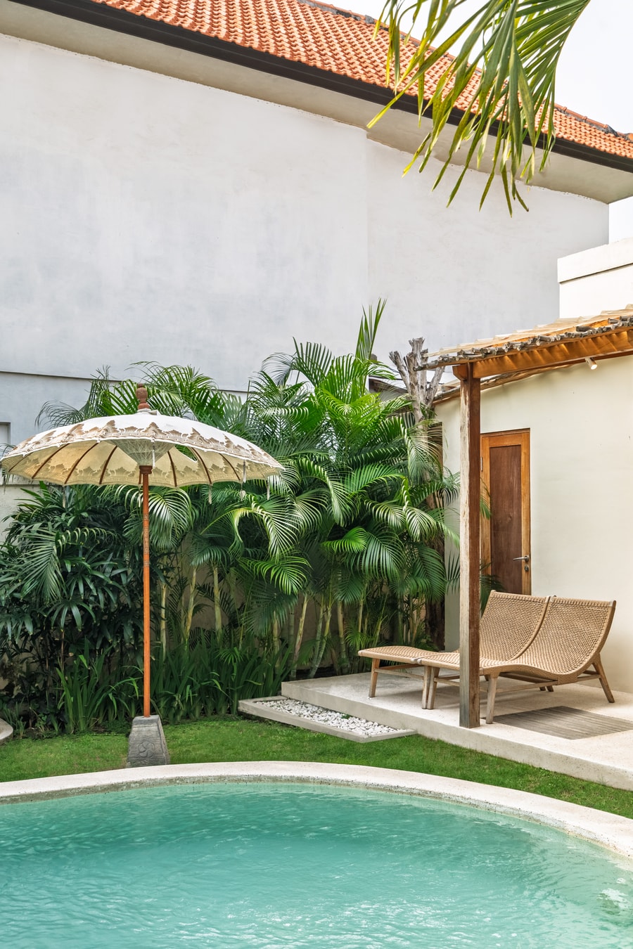 3BR Luxury Villa | Near Desa Kitsuné & Pool in Canggu, Bali — image 13