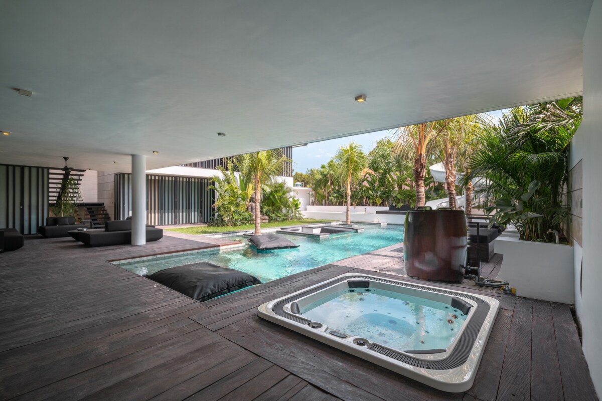 Villa Barabuda — 6BR Villa Rental in Umalas