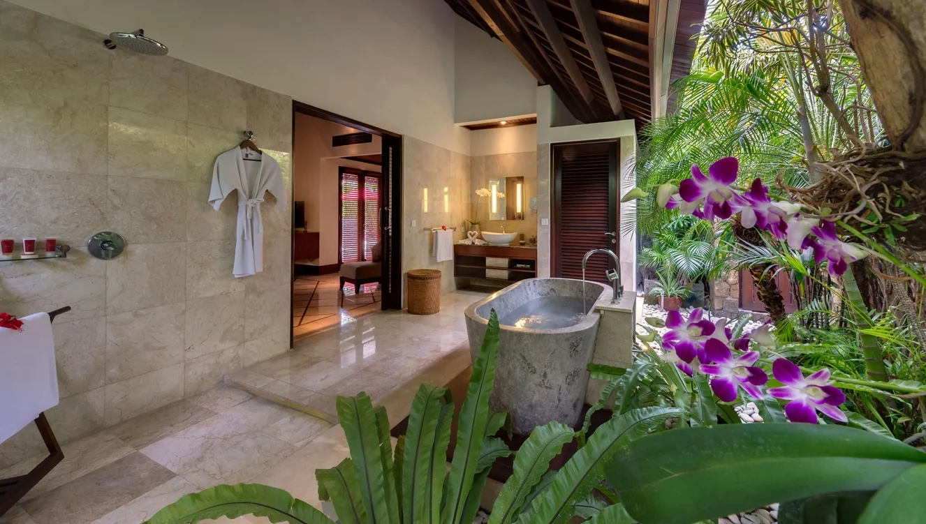 5-Bedroom Family Villa with Pool, Games Room & Walk to Batubelig Beach – Seminyak, Bali – BVI506 — image 19