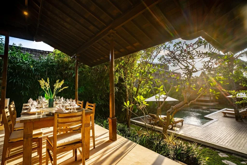 5-Bedroom Javanese Style Villa in Canggu – Private Pool, Joglo & Spacious Garden — image 5
