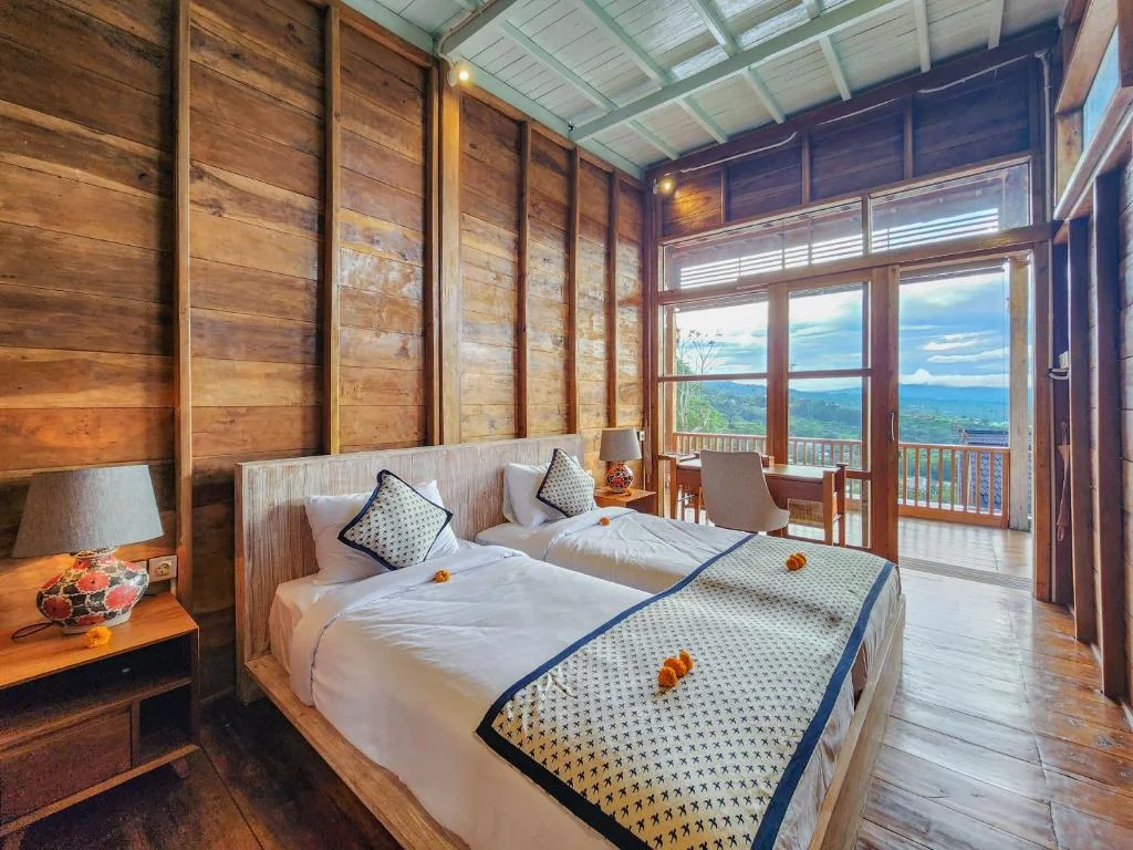 5-Bedroom Mountain View Villa Rental in Bedugul – Luxury Villa — image 12