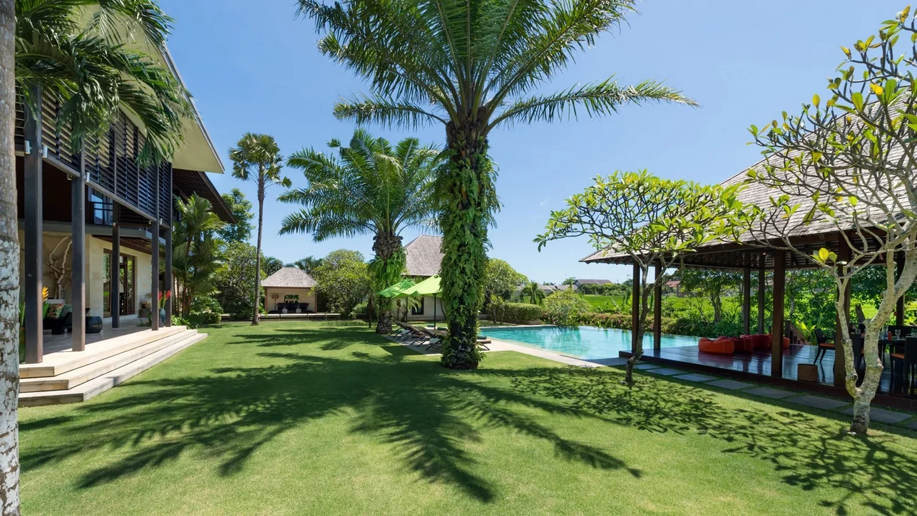 5-Bedroom Luxury Villa with Pool, Garden & Event Space – 5 Mins to Canggu Beach – BVI945 — image 12