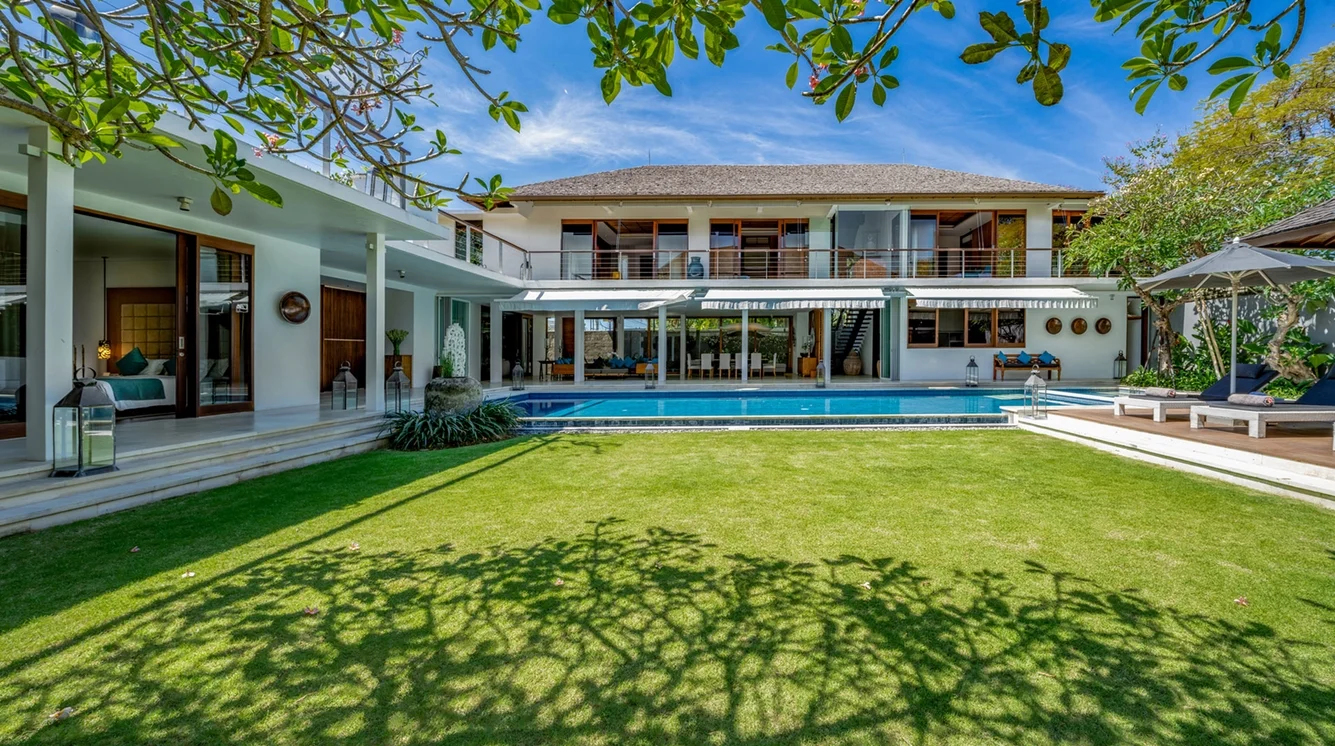 5-Bedroom Modern Villa with Private Pool, Rooftop & Gym Near Seminyak Beach – BVI1171 — image 6
