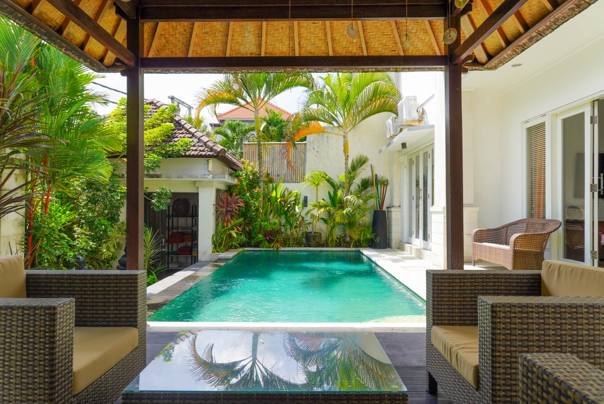 5-Bedroom Villa in Central Seminyak walking distance to the Beach — image 4
