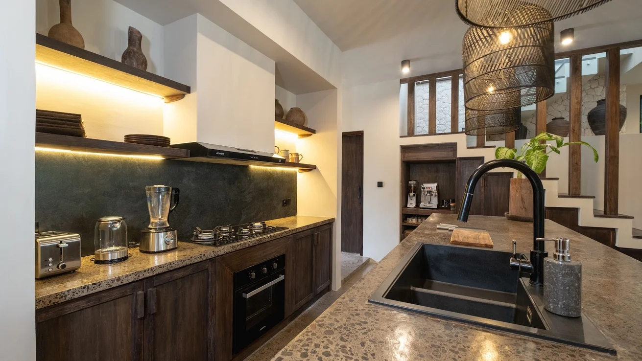 5-Bedroom Villa with Private Pool in Bingin Uluwatu – Wellness Villa — image 6