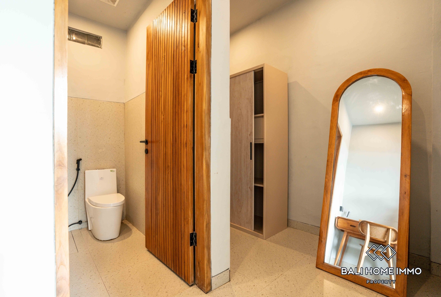 5 Bedroom Family Villa for Rent in Cepaka — image 13